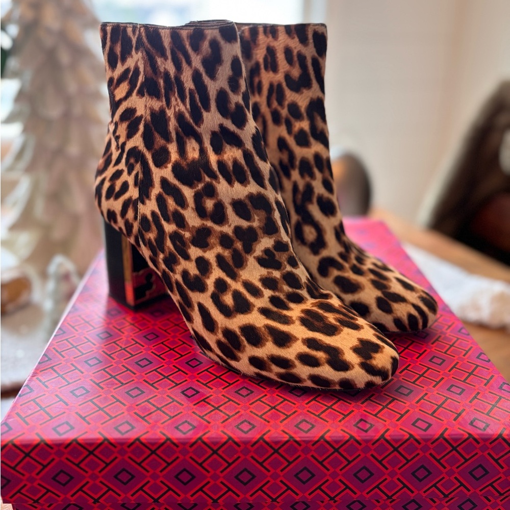Tory Burch - Leopard Print Ankle Boots